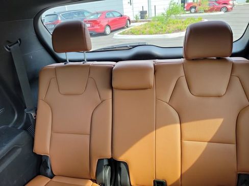 Used 2025 Kia Telluride SX X-Line AWD/4WD image 16