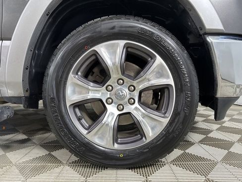 Used 2019 RAM 1500 Laramie image 9