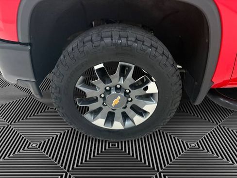 Certified 2022 Chevrolet Silverado 2500 Custom w/ Custom Convenience Package AWD/4WD image 9