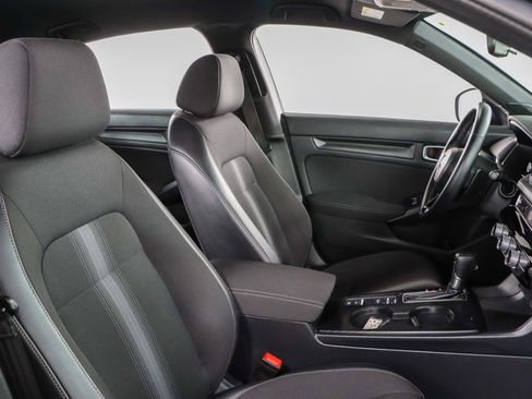 Used 2023 Honda Civic Sport image 26