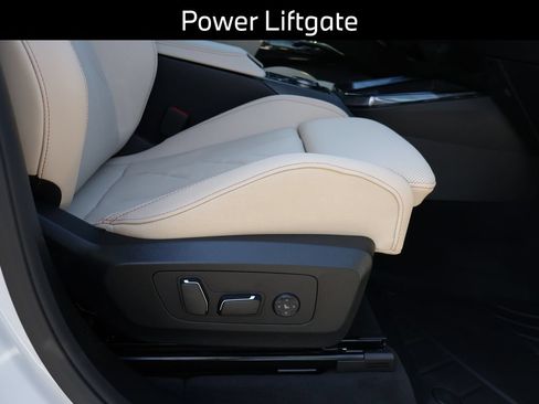 New 2026 BMW X3 xDrive30i w/ Premium Package AWD/4WD image 12