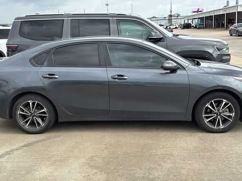 Used 2014 Toyota Camry SE image 6