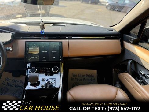 Used 2023 Land Rover Range Rover Sport SE AWD/4WD image 25