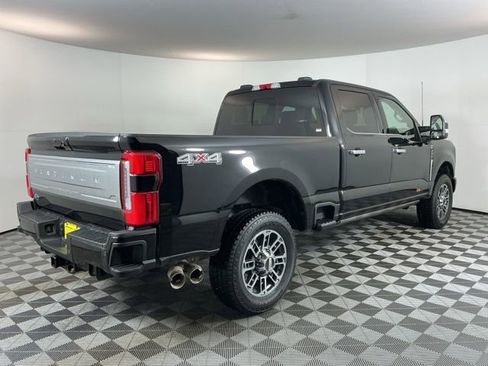 Certified 2025 Ford F250 Platinum w/ Platinum Plus Package image 4