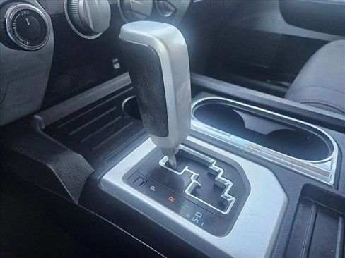Used 2017 Toyota Tundra SR5 image 12
