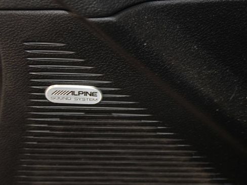 Used 2023 Dodge Challenger SXT RWD image 21