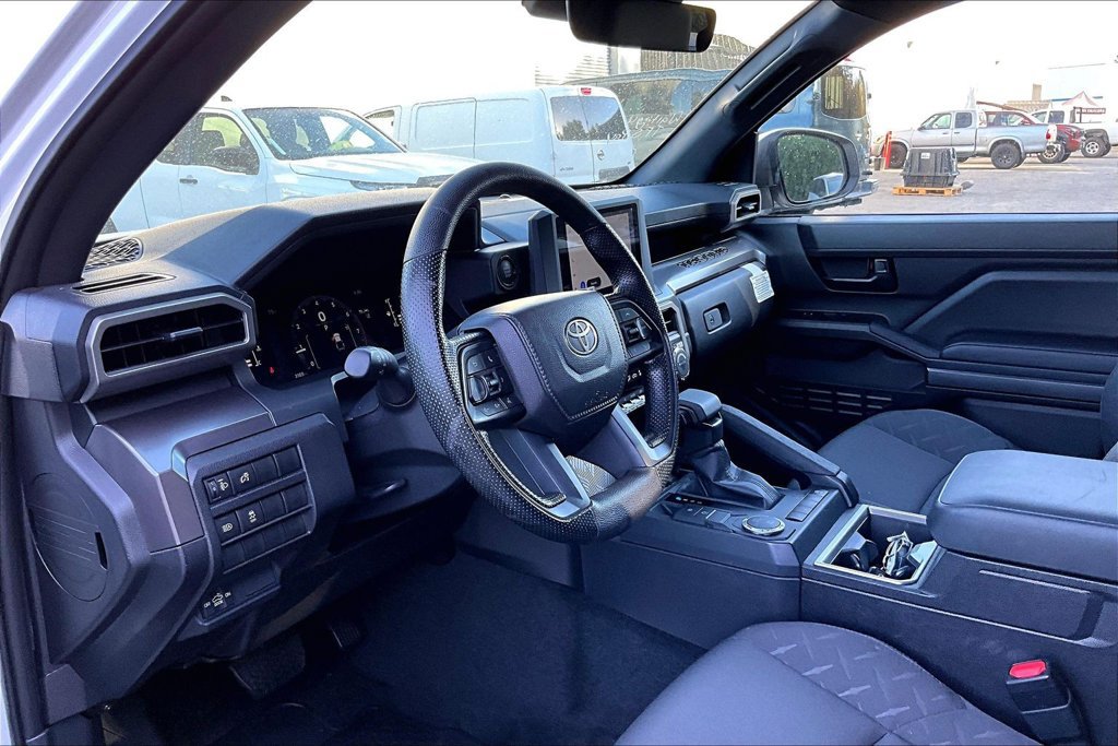 Used 2026 Toyota Tacoma SR5 RWD image 8