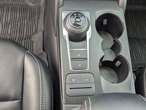 Certified 2022 Ford Escape SEL w/ Technology Package image 24