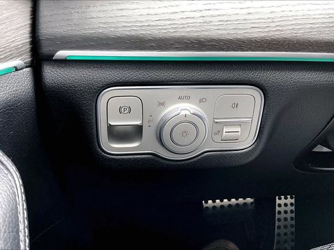 Used 2020 Mercedes-Benz GLS 580 4MATIC image 35