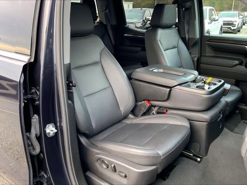 Used 2025 GMC Sierra 1500 SLT image 8