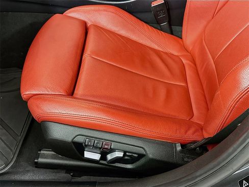 Used 2018 BMW 340i xDrive 340i xDrive w/ Premium Package image 9