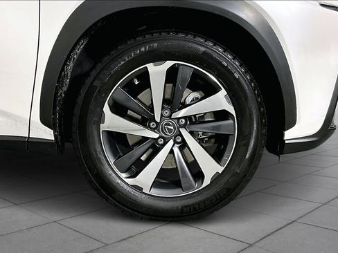 Used 2018 Lexus NX 300 FWD image 10