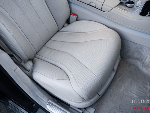 Used 2015 Mercedes-Benz S 550 Sedan w/ Premium 1 Package image 40