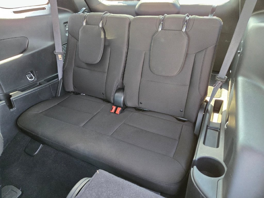 Used 2024 Ford Explorer XLT RWD image 18