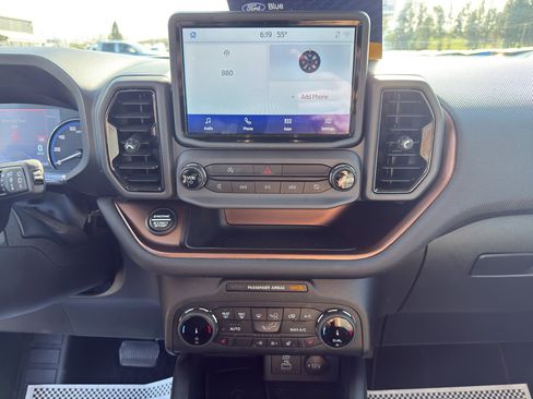 Certified 2022 Ford Bronco Sport Outer Banks w/ Tech Package AWD/4WD image 19