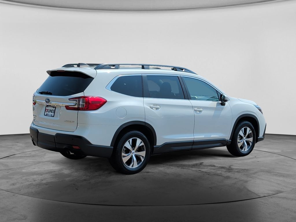 Used 2025 Subaru Ascent Premium AWD/4WD image 7