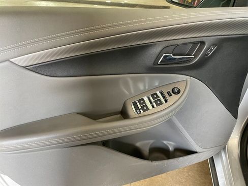 Used 2017 Chevrolet Impala LS FWD image 23