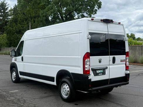 Used 2021 RAM ProMaster 2500 FWD image 4