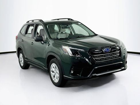 Used 2023 Subaru Forester AWD/4WD image 3