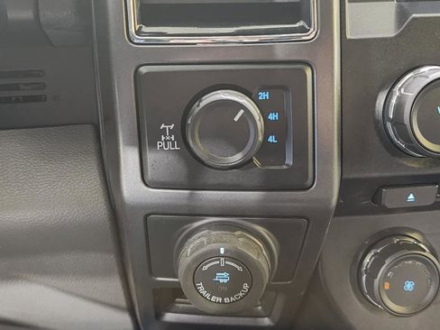 Used 2018 Ford F150 XLT w/ Equipment Group 302A Luxury AWD/4WD image 14
