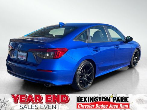 Used 2023 Honda Civic Sport image 8