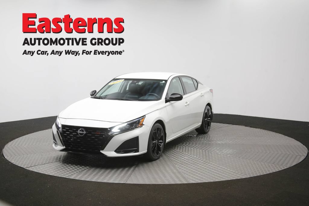 Used 2023 Nissan Altima 2.5 SR FWD image 56