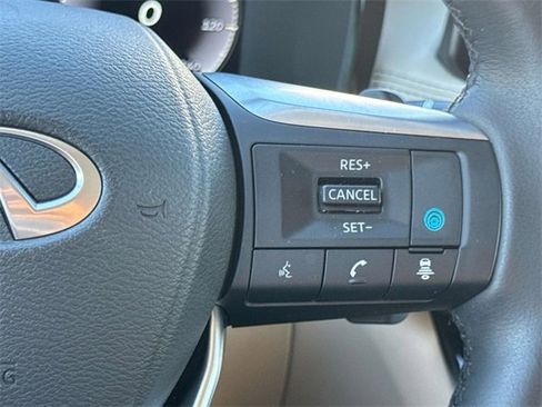 Certified 2025 INFINITI QX60 Luxe image 12