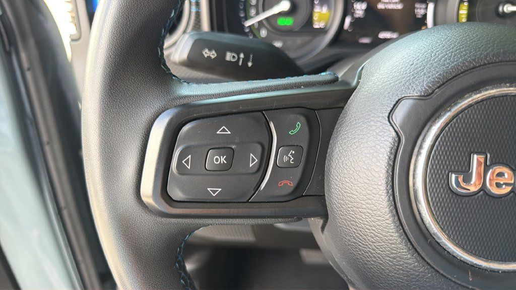 Used 2024 Jeep Wrangler Unlimited Rubicon 4xe AWD/4WD image 23