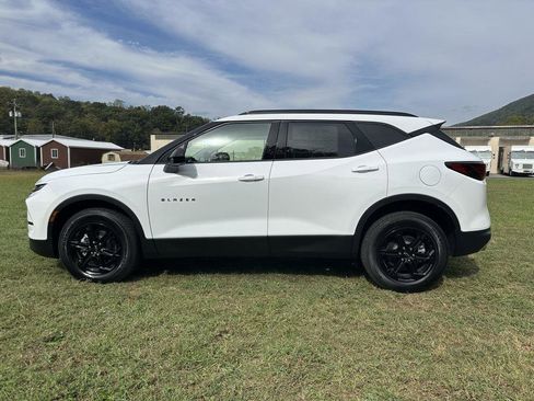 New 2025 Chevrolet Blazer LT w/ Midnight/Sport Edition image 4