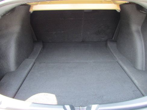 Used 2023 Tesla Model 3 Standard Range RWD image 31
