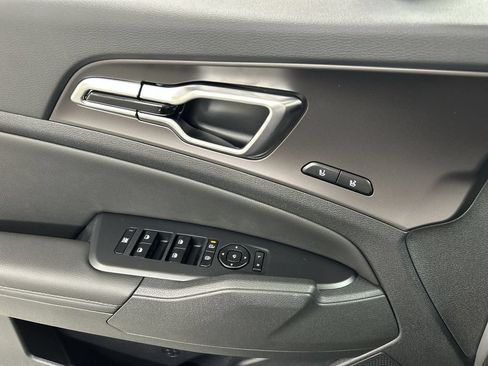 New 2026 Kia Sportage SX AWD/4WD image 12