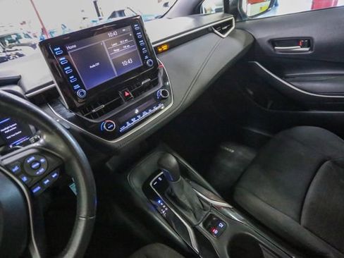 Used 2020 Toyota Corolla SE FWD image 6