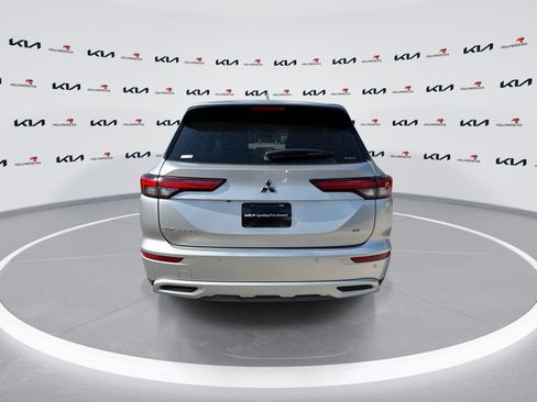 Used 2024 Mitsubishi Outlander SE Black Edition AWD/4WD image 7