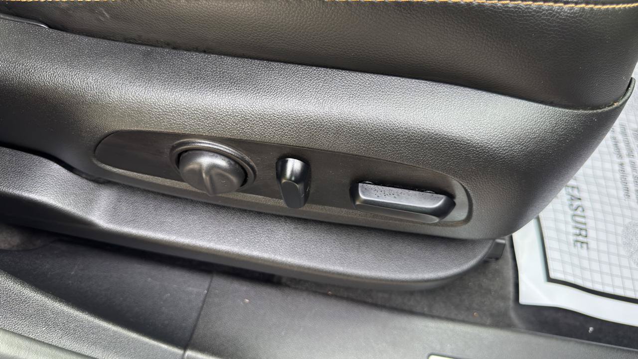 Used 2018 Chevrolet Equinox Premier AWD/4WD image 43