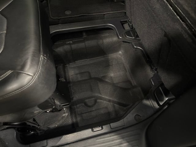 Used 2025 Chrysler Pacifica Select FWD image 30