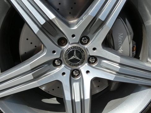 Used 2018 Mercedes-Benz S 560 Sedan image 21