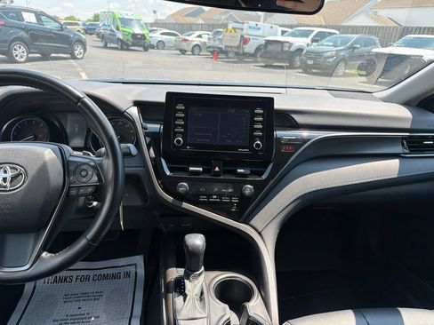 Used 2021 Toyota Camry SE FWD image 21