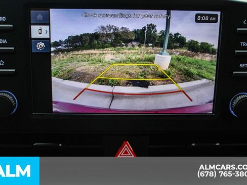 Used 2025 Hyundai Elantra Sport image 32