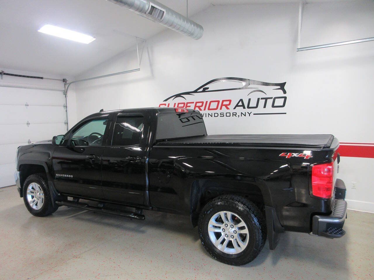 Used 2019 Chevrolet Silverado 1500 LT w/ All Star Edition AWD/4WD image 3