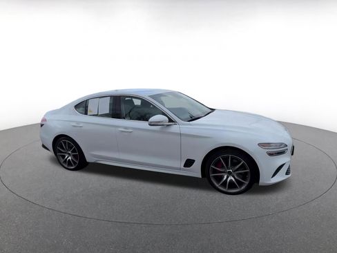 Used 2025 Genesis G70 2.5T image 2