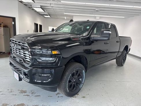 New 2026 RAM 2500 Big Horn AWD/4WD image 3