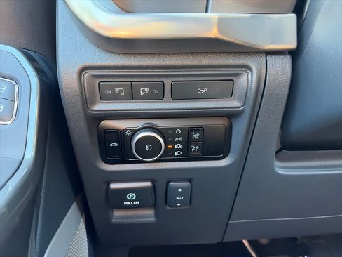Used 2023 Ford F150 Lariat w/ Equipment Group 502A High AWD/4WD image 29
