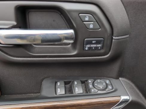 Used 2023 Chevrolet Silverado 2500 High Country image 12