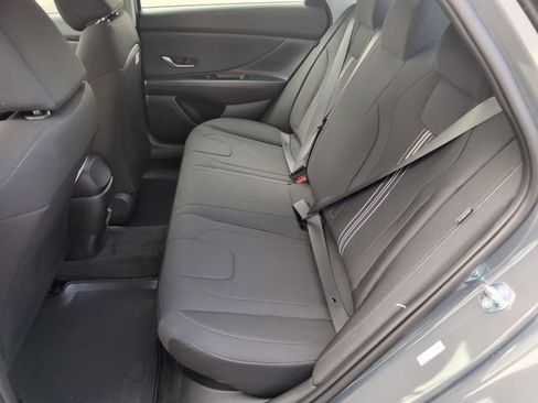 New 2026 Hyundai Elantra Hybrid FWD image 23