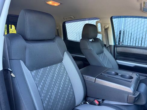 Used 2018 Toyota Tundra SR5 AWD/4WD image 41