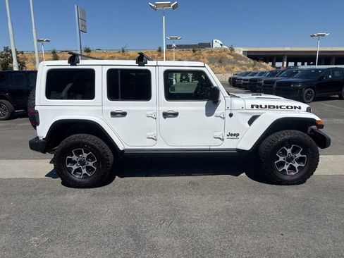 Certified 2022 Jeep Wrangler Unlimited Rubicon w/ LED Lighting Group AWD/4WD image 7
