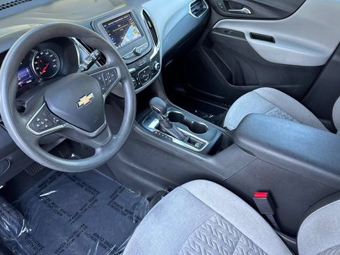 Used 2023 Chevrolet Equinox LT FWD image 11