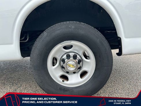 Used 2024 Chevrolet Express 3500 LT w/ LT Preferred Equipment Group RWD image 9
