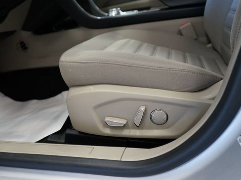 Used 2019 Ford Fusion SE AWD/4WD image 27