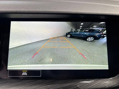 Used 2023 Buick Envision Essence w/ Sport Touring Package AWD/4WD image 23